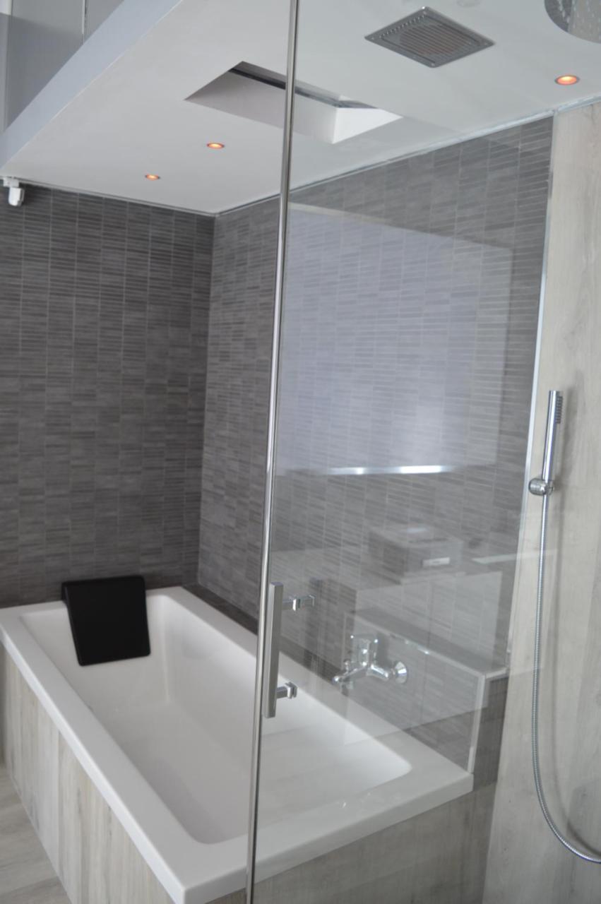 Gardenia Luxury Room Pescara Exteriör bild